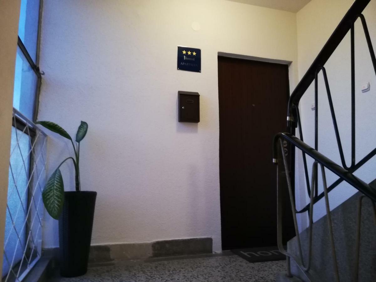 Apartman Skribulja Zupanja Exteriér fotografie